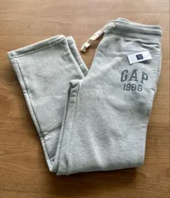 専用　新品 GAP スウェットパンツ グレー