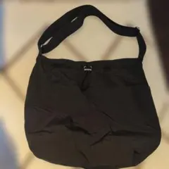 GU ドローストリング ショルダーバッグ ブラックのサムネイル