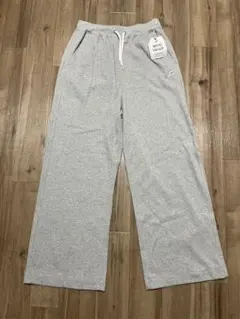 グレー ジョガーパンツ