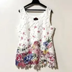 ダチュラ　花柄 タンクトップのサムネイル