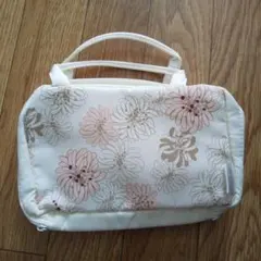 PAUL & JOE 花柄ポーチ