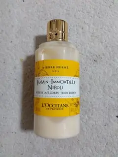 L'OCCITANE ジャスミン イモーテル ネロリ ボディローションのサムネイル