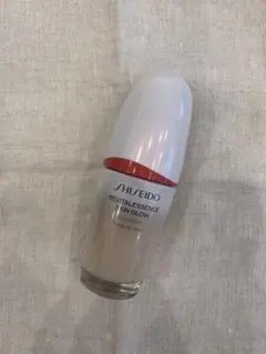 SHISEIDO REVITAL ESSENCE IN GLOW 220番