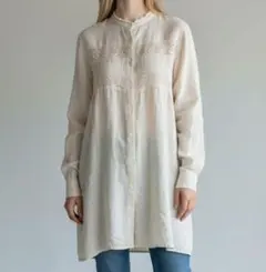 美品 アースミュージック チュニック フリーサイズ ベージュ レース装飾 薄手