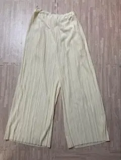 マタニティ プリーツ ワイドパンツ アイボリーのサムネイル
