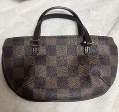 Item thumbnail for item 76fbb433-38a2-42dd-bbce-125e19c0833a