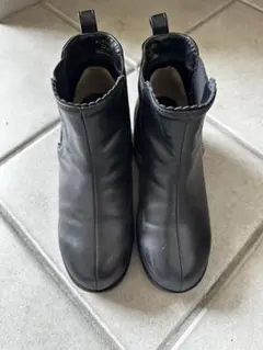 Item thumbnail for item 2080503d-aba8-4dbe-b739-1c91d6a2f5cd