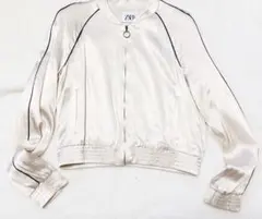 ZARA ブルゾンのサムネイル