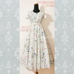 laura ashley＊White flower pattern dress