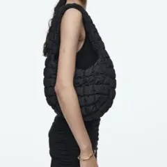 COS ショルダーバッグ キルティング ブラック コス バッグ 黒 ナイロン