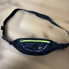【美品♪】Nike 軽量ボディバッグ ブラック