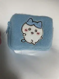 ち*ん様 ちいかわ　ふわふわミニポーチ　ハチワレ