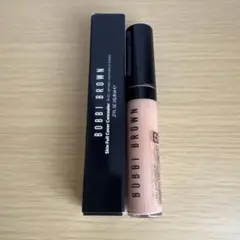 BOBBI BROWN スキンフルカバーコンシーラー　11ハニーのサムネイル