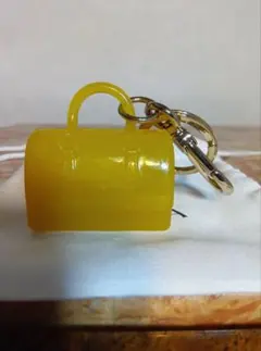 FURLA　フルラ　キャンディバッグキーホルダー　イエローのサムネイル