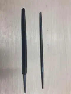 未使用　ツボ万　三角ヤスリ　中目　200㎜　丸ヤスリ　中目　200㎜　セットのサムネイル