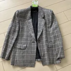 Item thumbnail for item 4a5d34f8-5e66-468e-b7b5-5c4994650948