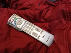 作動保証　パナソニック純正品　テレビリモコン　N2QAYB000324