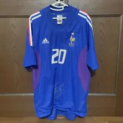 トレゼゲ　2002 フランス代表　サイン付き　ユニフォーム トレゼゲ 2002 フランス代表 サイン付き ユニフォーム 2002シーズン