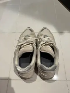 New Balance2002 スニーカー ホワイト系
