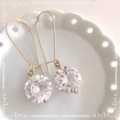 ビジュー・丸型ピアス 《ゴールド》