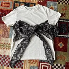 Tシャツ ホワイト 花柄リボン装飾のサムネイル