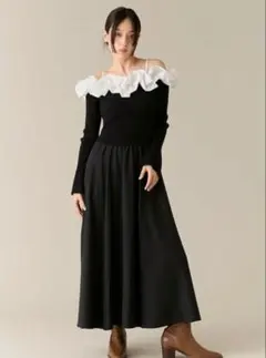 完売品　LILY BROWN リリーブラウン フリルカラーニットコンビワンピース