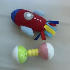 ロケットラトル　布製ラトル　にぎにぎ　トイローヤル　にぎってダンベルのサムネイル