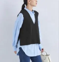 green label relaxing ディープ VネックニットAラインベスト