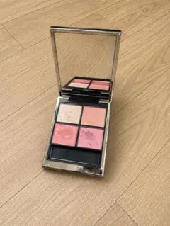 SUQQU シグニチャーカラーアイズ 04 純撫子