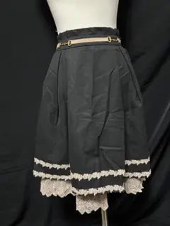 アクシーズファム　フレアスカート 黒 レース装飾