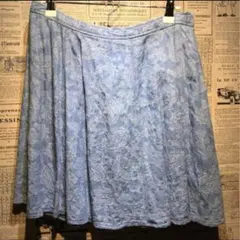 a.v.v アーヴェヴェ ペイズリー柄ミニスカート