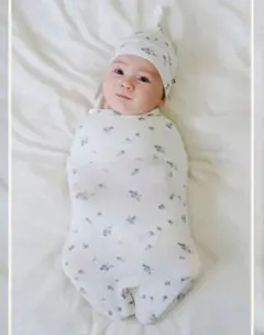 コニー　Newborn バンブースワドルポーチ　結び帽