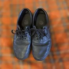 VANS レザー　オーセンティック オールブラック　vans era