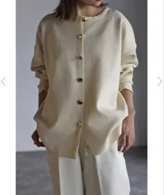 【新品】ボンジュールサガン　ダイバーニット金釦カーディガン　アイボリー