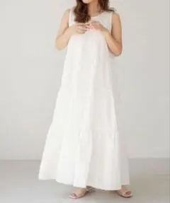 フンワリノースリーブティアードワンピース　ヘザー　ホワイトのサムネイル