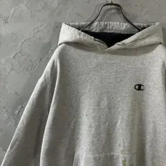 champion パーカー　プルオーバー　刺繍ロゴ　ゆるだぼ　グレー　IW24