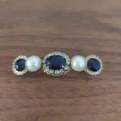 バレッタ　ヘアアクセ　パール