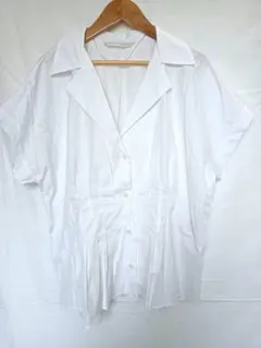 ZARA　ザラ　★シャツ　白　薄手　ウエスト辺り前後タックあり　XLのサムネイル