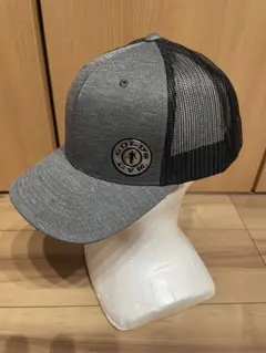 タイムセール‼️ゴールドジム100ATHLETIC NEWERA キャップホワイト