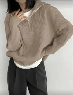 ▽ ハーフジップ ニット