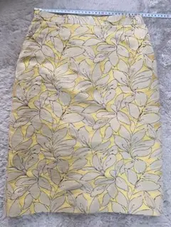 【美品】葉柄タイトスカート イエロー