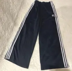 adidas トレフォイル ワイド パンツ ブラック フリル - メルカリ