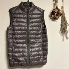 ブラウンダウンベスト　メンズMサイズ