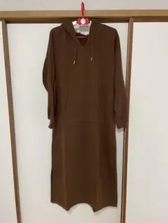 長袖トレーナーロングワンピース　茶色