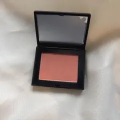 NARS ブラッシュ 限定 906 LOVES ME NOT - メルカリ
