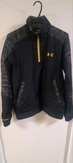 Under Armour ジャケット MD 黒・黄色