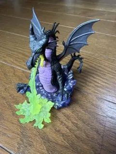 ディズニーヴィランズ 超絶造形 マレフィセントドラゴン ガチャガチャ