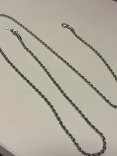 gu ネックレス　非現行品のサムネイル