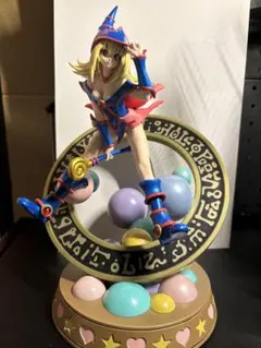【希少】遊戯王 ブラックマジシャンガール フィギュア