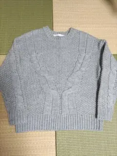 グレー ケーブル編み ニットセーター M